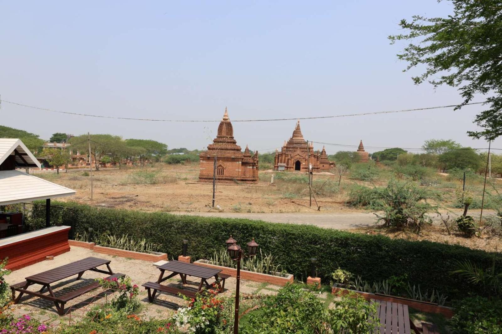 Temple View Hotel New Bagan Kültér fotó